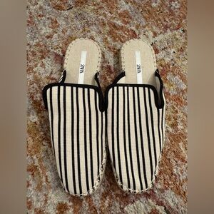 New Zara Striped Fabric Mules Slip Ons Shoes Slides Size 36 (5.5/6)